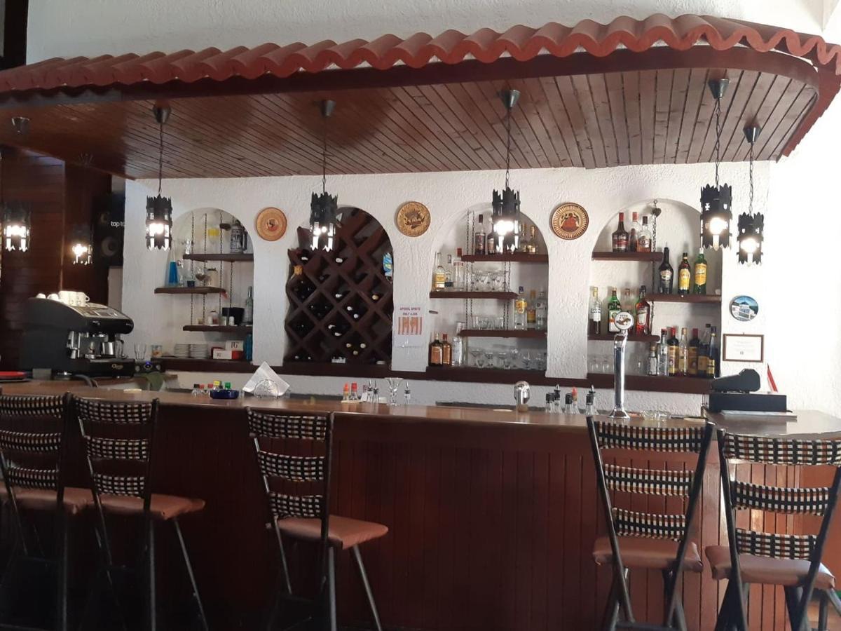 Oasis Hotel Bungalows Rhodes Afantou Exteriör bild